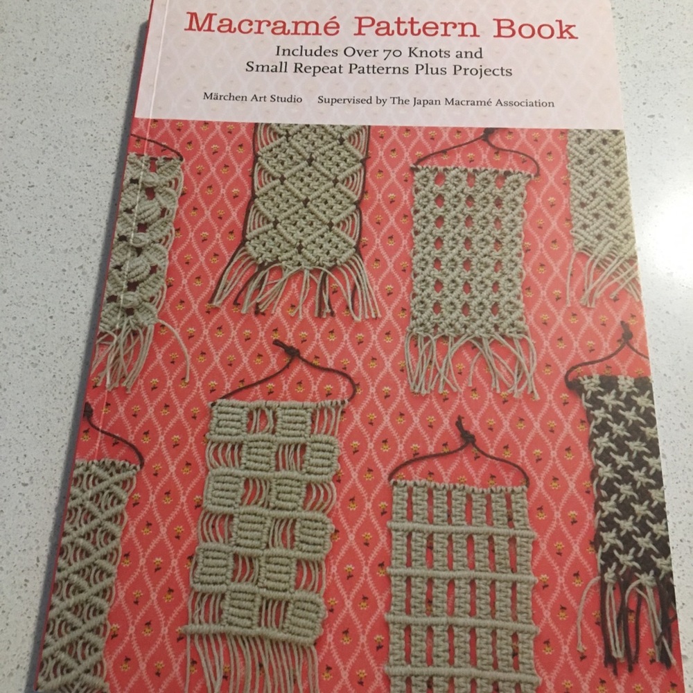 BRAND NEW Macramé Pattern Book.